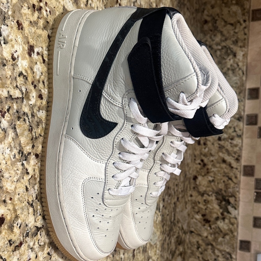 Custom Nike Air Force White and Black Sneakers - EUC like new!